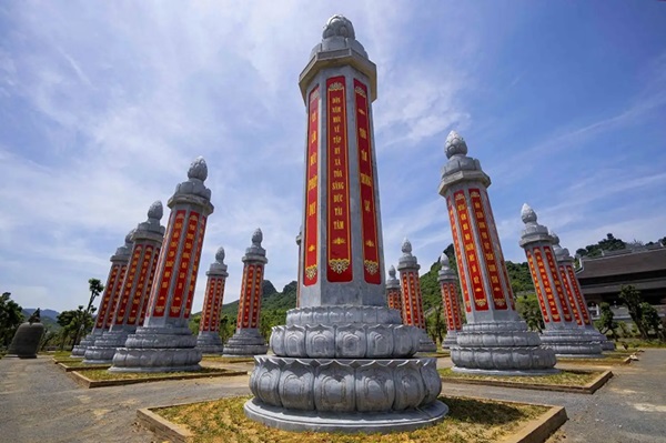 Vườn cột kinh nổi tiếng tại chùa Tam Chúc Hà Nam
