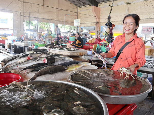 Chợ hải sản tại biển Sầm Sơn Thanh Hóa