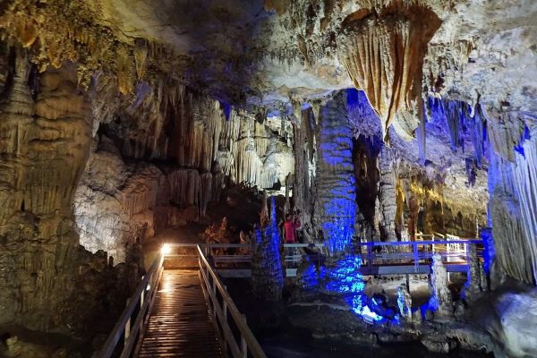 Các địa điểm du lịch Hà Giang - Hang Động Lùng Khúy