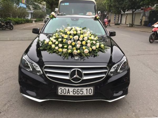 Những lý do bạn nên thuê xe cưới Mercedes