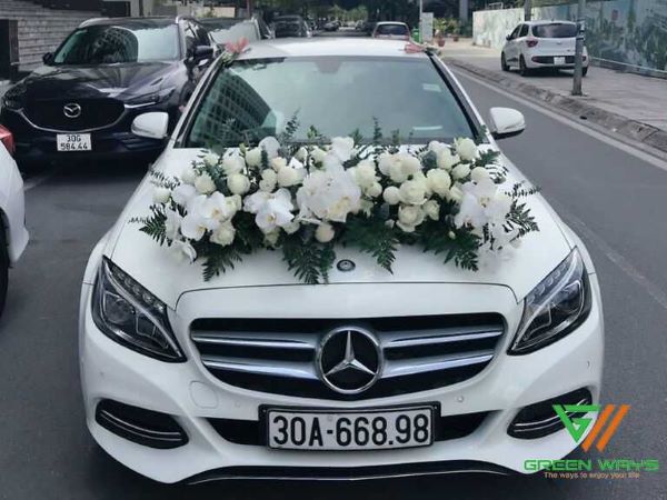 Thuê xe cưới Mercedes C250