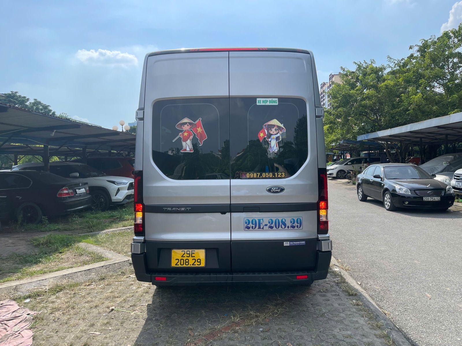 Thủ tục cho thuê xe 16 chỗ tại Hà Nội