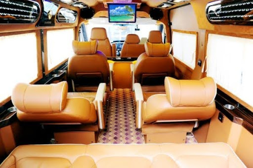 Limousine Ford Transit Dcar